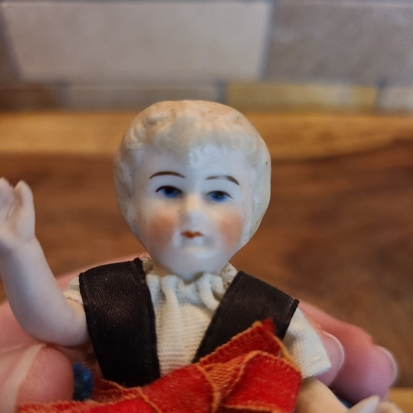 Antique German Porcelain Half Doll/ pin cushion doll with moving arms blue eyes - Picture 10 of 12